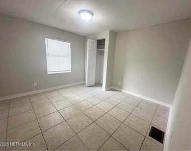 1599 30th Street - Photo Thumbnail 2