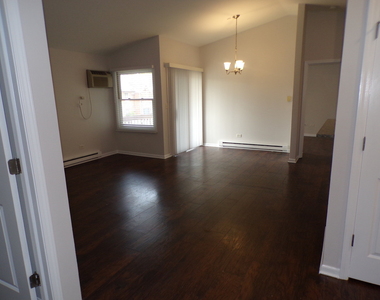 1380 Cunat Court - Photo Thumbnail 20