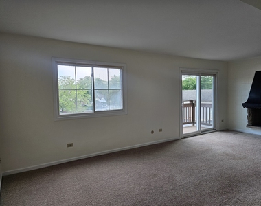 833 Village Quarter Road - Photo Thumbnail 6