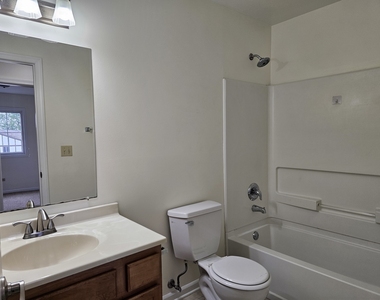 833 Village Quarter Road - Photo Thumbnail 15