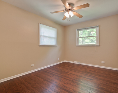 648 N Greenview Avenue - Photo Thumbnail 18