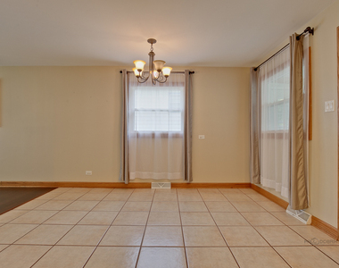 648 N Greenview Avenue - Photo Thumbnail 16