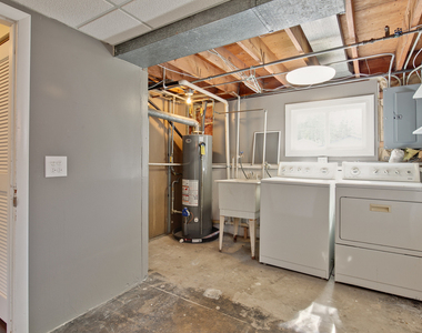 648 N Greenview Avenue - Photo Thumbnail 28