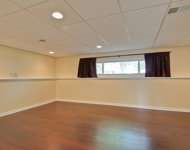 648 N Greenview Avenue - Photo Thumbnail 22