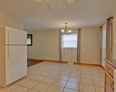648 N Greenview Avenue - Photo Thumbnail 14