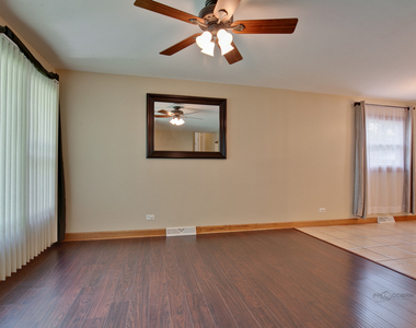 648 N Greenview Avenue - Photo Thumbnail 7