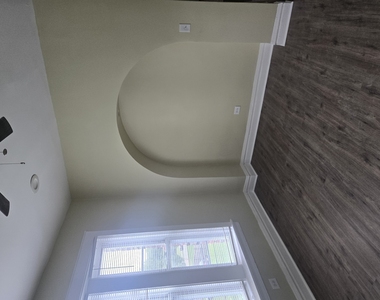 4849 W Fulton Street - Photo Thumbnail 3