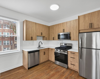 2156 W Arthur Avenue - Photo Thumbnail 2