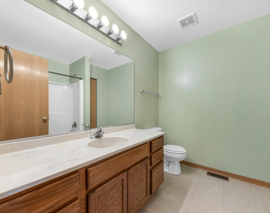 959 Ellsworth Drive - Photo Thumbnail 8