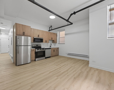 2154 W Arthur Avenue - Photo Thumbnail 2