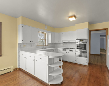 6401 W 52nd Street - Photo Thumbnail 1