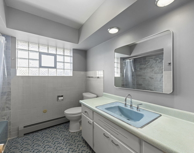 6401 W 52nd Street - Photo Thumbnail 7