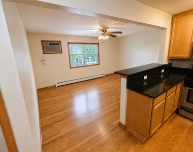 1124 Dunlop Avenue - Photo Thumbnail 16