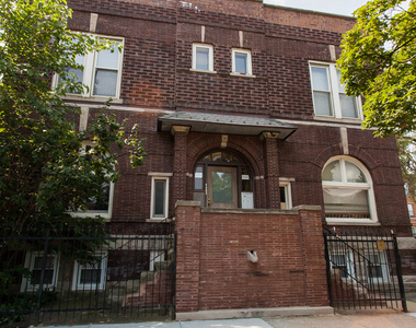 1533 W Leland Avenue - Photo Thumbnail 1