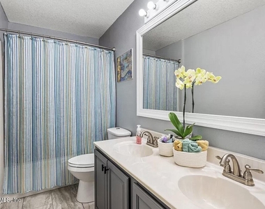 75215 Fern Creek Drive - Photo Thumbnail 10