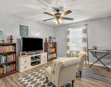 75215 Fern Creek Drive - Photo Thumbnail 3
