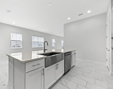467 Rum Runner Way - Photo Thumbnail 7