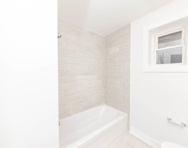 4616 N Monticello Avenue - Photo Thumbnail 10