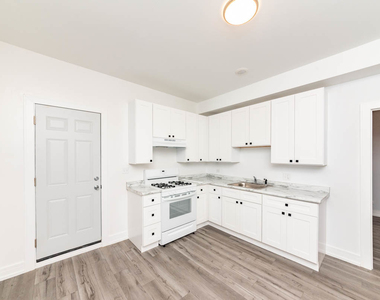 4616 N Monticello Avenue - Photo Thumbnail 11