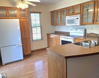 614 Dunham Road - Photo Thumbnail 2