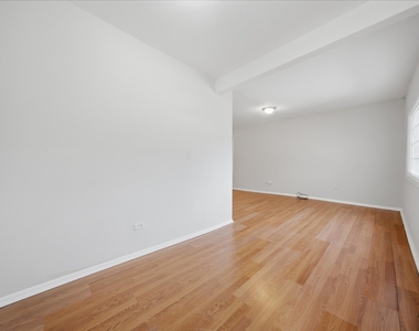 4541 N Western Avenue - Photo Thumbnail 11