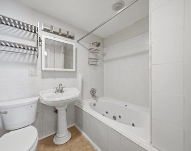 4541 N Western Avenue - Photo Thumbnail 25