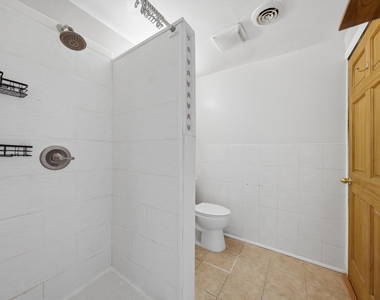 4541 N Western Avenue - Photo Thumbnail 27