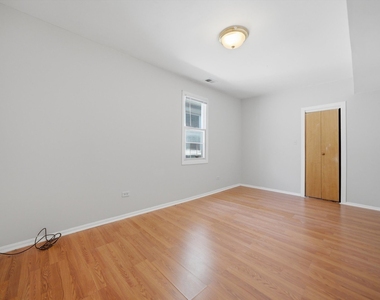 4541 N Western Avenue - Photo Thumbnail 15