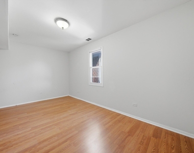 4541 N Western Avenue - Photo Thumbnail 18