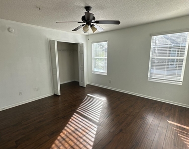 271 Leese Drive - Photo Thumbnail 17