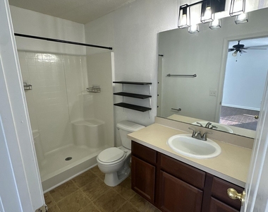 271 Leese Drive - Photo Thumbnail 15