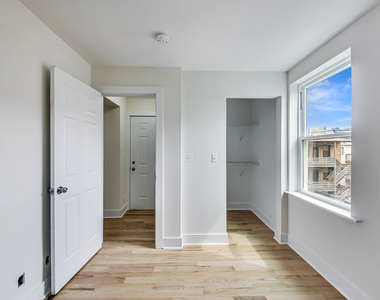815 S Carpenter Street - Photo Thumbnail 7