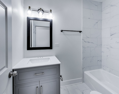 815 S Carpenter Street - Photo Thumbnail 10