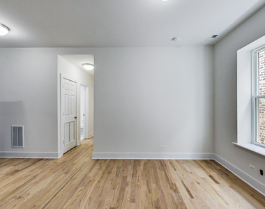 815 S Carpenter Street - Photo Thumbnail 1
