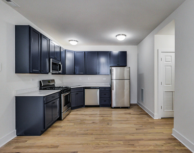 815 S Carpenter Street - Photo Thumbnail 3