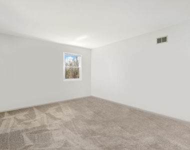 47 W Stone Avenue - Photo Thumbnail 5
