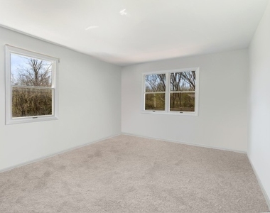 47 W Stone Avenue - Photo Thumbnail 7