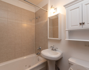 3103 W Lawrence Avenue - Photo Thumbnail 17