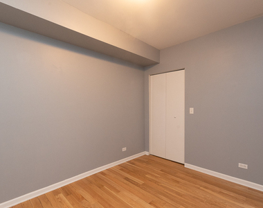 3103 W Lawrence Avenue - Photo Thumbnail 14