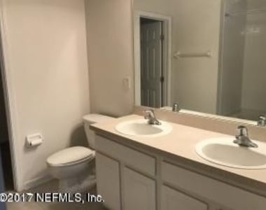 7104 Stonelion Circle - Photo Thumbnail 10