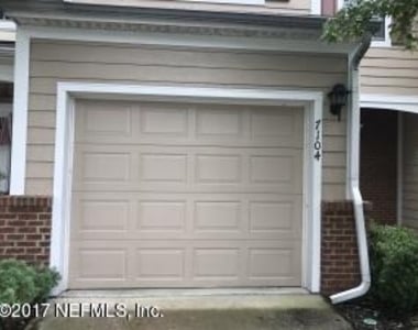 7104 Stonelion Circle - Photo Thumbnail 5