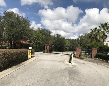 7104 Stonelion Circle - Photo Thumbnail 14
