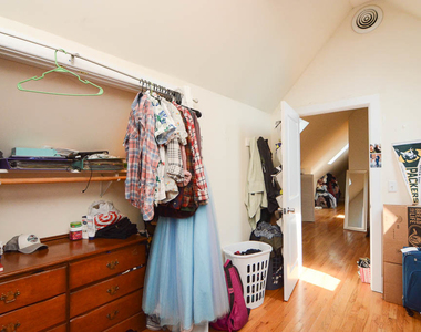 1314 W Roscoe Street - Photo Thumbnail 11