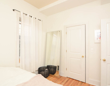 1314 W Roscoe Street - Photo Thumbnail 7