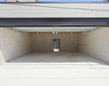 4932 S Champlain Avenue - Photo Thumbnail 17