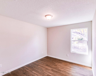 3789 St Augustine Road - Photo Thumbnail 5