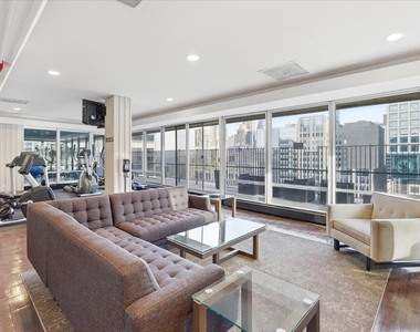 201 E Chestnut Street - Photo Thumbnail 20