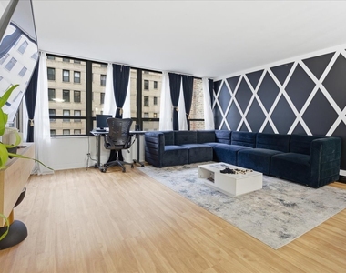 201 E Chestnut Street - Photo Thumbnail 12