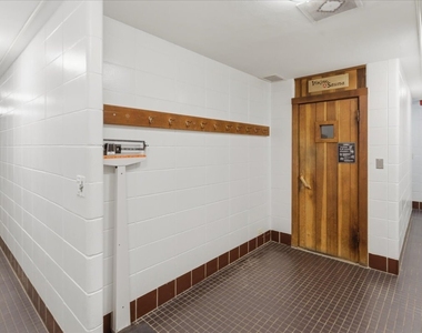 201 E Chestnut Street - Photo Thumbnail 28