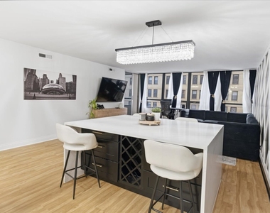 201 E Chestnut Street - Photo Thumbnail 15